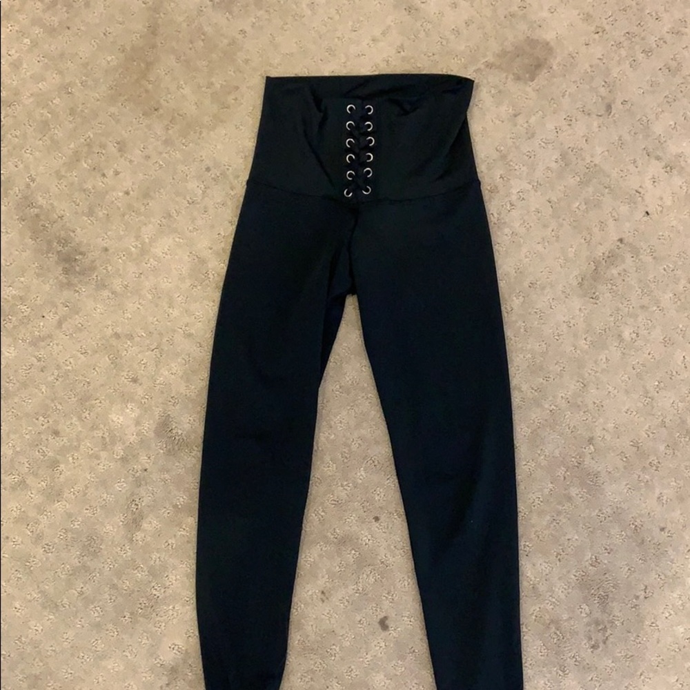 strut this leggings